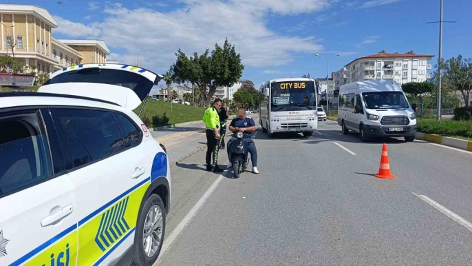 Ehliyetsiz ve tescilsiz elektrikli bisiklet sürücüsüne dudak uçuklatan ceza! 2