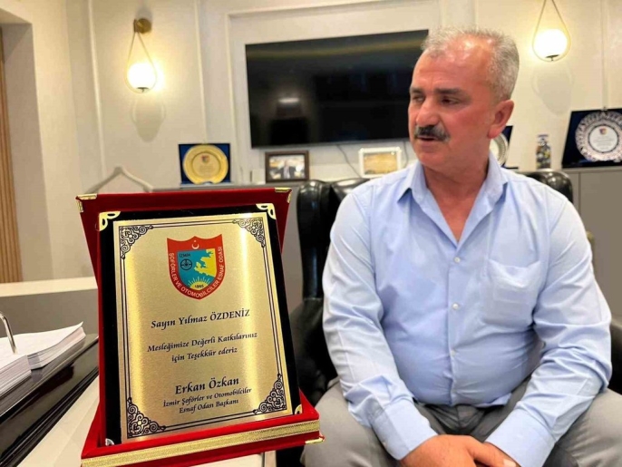 İzmirli taksici, parası çalınan askerin imdadına koştu: Uçağını kaçırmaması için seferber oldu 3