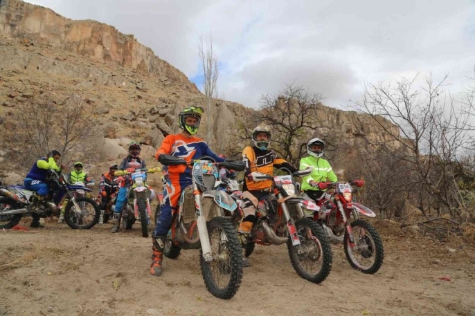 Ağrı Dağı eteklerinde nefes kesen mücadele: Endurocular 3200 rakıma tırmanacak! 8
