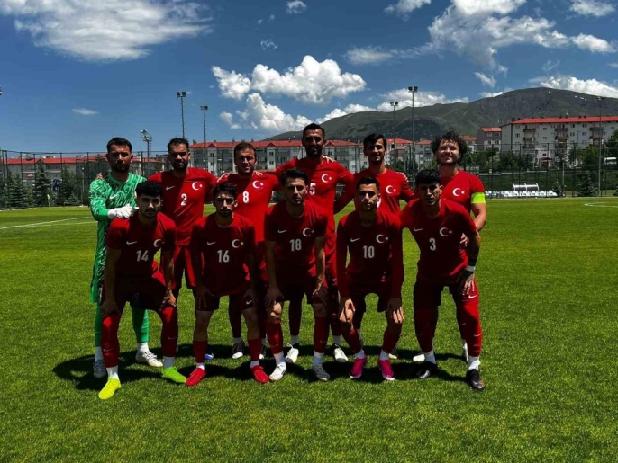 Amatör futbolun kalbi Erzurum\