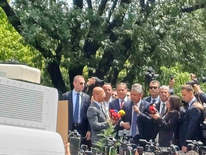Özgür Özel, TBMM önündeki kalabalığa hitap etti 5