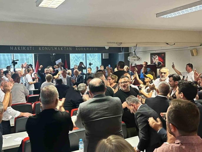 Menderes Belediyesi başkan vekilliği seçimini AK Parti kazandı 3