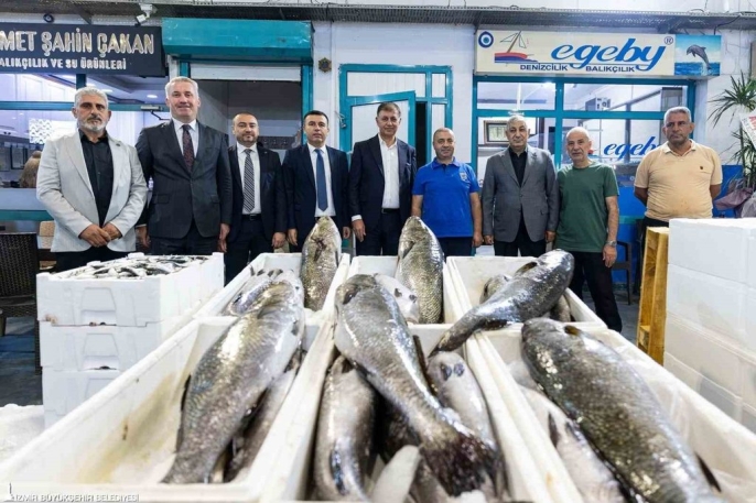 Başkan Tugay, yeni av sezonunun ilk mezadına katıldı 1
