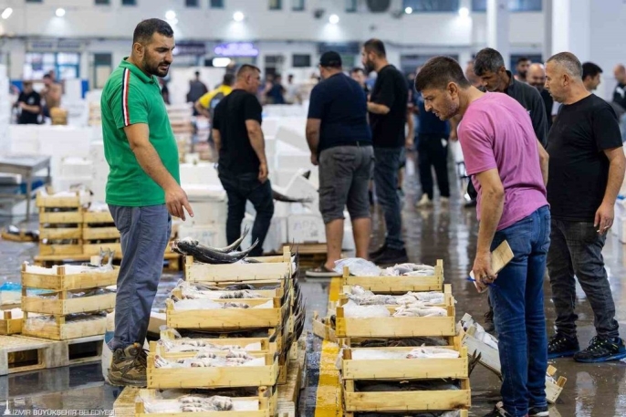 Başkan Tugay, yeni av sezonunun ilk mezadına katıldı 3