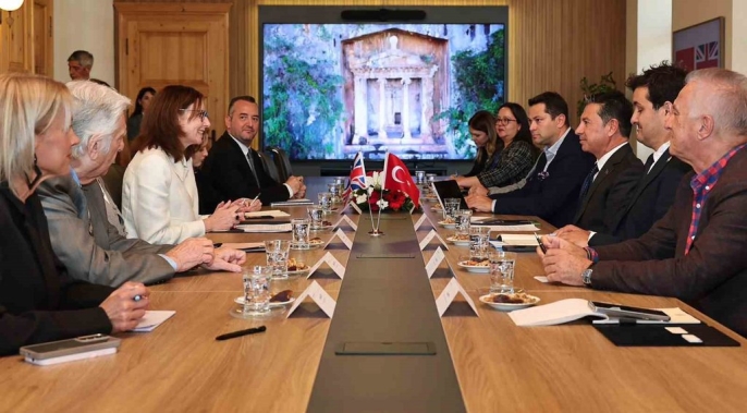 Muğla Büyükşehir Belediye Başkanı Aras, İngiliz Büyükelçi ile görüştü 1