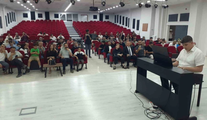 Adıyamanda genç piyanistler hünerlerini sergiledi