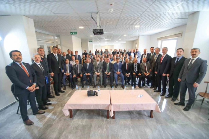 Çayırlıda muhtarlar toplantısı düzenlendi