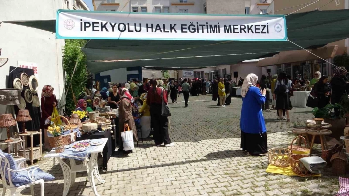 Vanda yılsonu sergisi