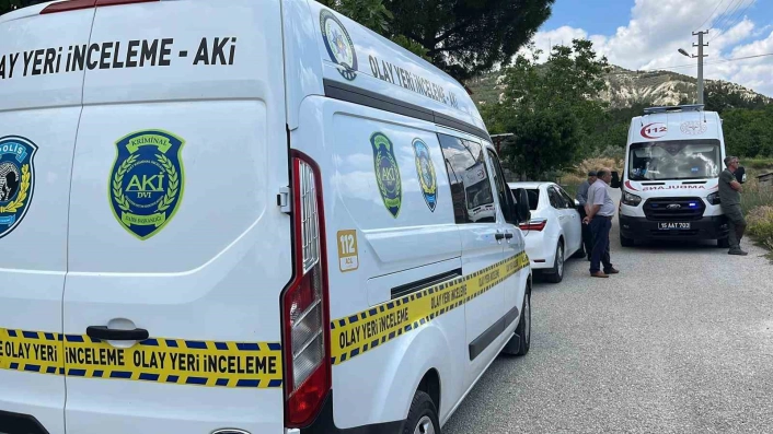 Burdurda 4 gündür haber alınamayan adam evinde ölü bulundu
