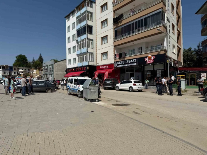 İki grup arasında kavga: 2 yaralı