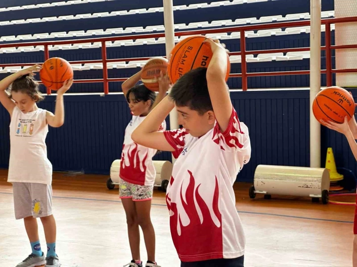 Kağıthanede yaz spor okulları için kayıtlar başlıyor
