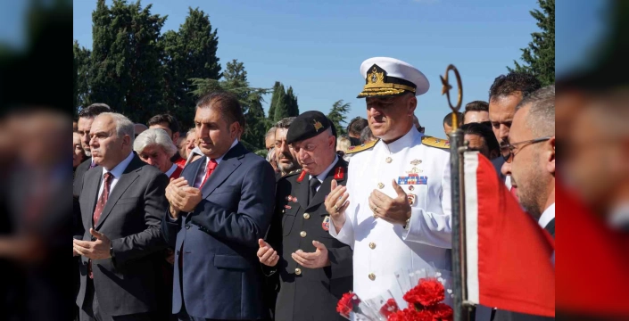 15 Temmuz Şehitlerini Anma Töreni: Bakan Bolat ve Vali Gül Edirnekapı Şehitliğinde