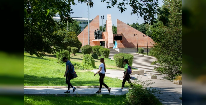 Atatürk Üniversitesi'nden Yüksek Burslar: 30.000 TL'ye Kadar Destek