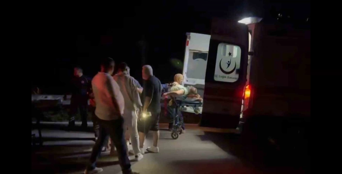 Bartın-Amasra karayolunda kaza: İki yaralı