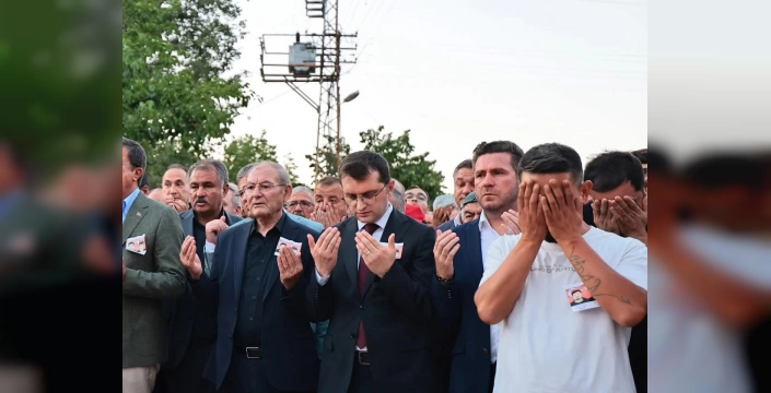 Beyağaç'ta şehitler için gözyaşı: Başkan Pütün, 'Yüreğimiz yangın'