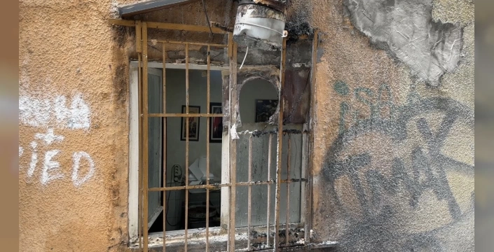 Beyoğlu'nda baca yangını: Panik ve maddi hasar