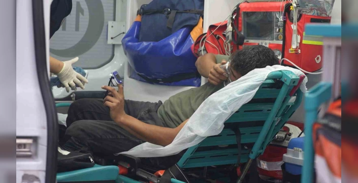 Çelebi'de anız yangını: İki ahır ve müştemilat kül oldu