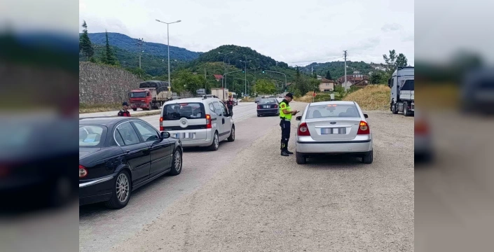 Düzce'de Trafik Denetimleri: 2044 Sürücüye Ceza