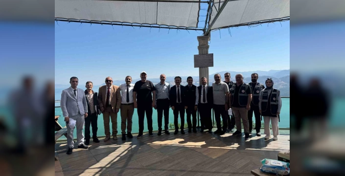 Eğirdir Gölü'nde inceleme: Çevresel sorunlar masaya yatırıldı