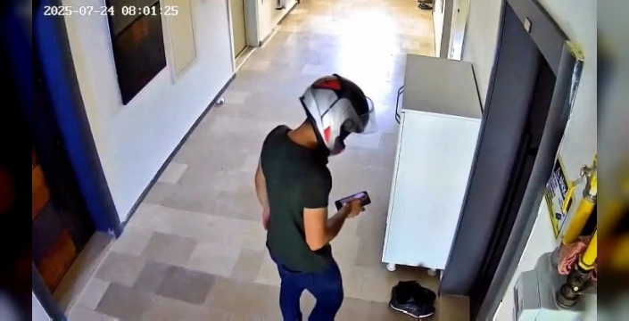 Elazığ'da komik hırsızlık girişimleri: Şapka ve atletli motosiklet hırsızı, kasklı ayakkabı hırsızı