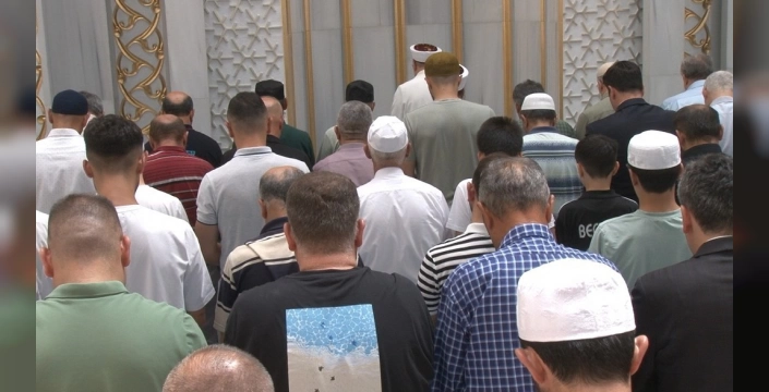 Erbaş, Ankara'da yağmur duası yaptı: Yangınlardan etkilenen bölgeler için dua edildi