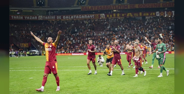 Galatasaray, Strasbourg'u 3-1 yendi
