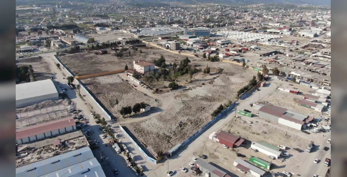 Hatay’da depremzedelere yeni evler: Vali Masatlı, Duman ailesini ziyaret etti