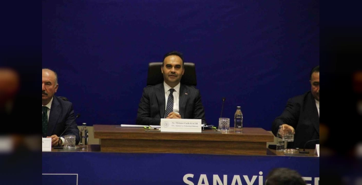 Kacır, Çorum'da açıkladı: Türkiye'nin caydırıcılığı en üst seviyeye çıkartılacak