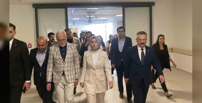 Kader Dereli'nin durumu iyiye gidiyor: Bakan Göktaş, Eskişehir Şehir Hastanesi'nde yaralı orman işçisini ziyaret etti
