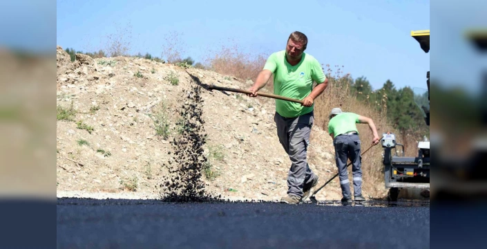 Kaynarca'da ulaşım rahatlıyor: 8 bin ton asfaltla yeni yollar