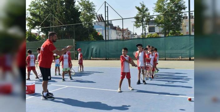 Kepez'de Yaz Spor Okulları Başladı: 1660 Çocuk Sporla Buluştu