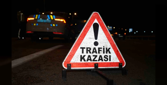 Kırıkkale'de kamyon kazası: Sürücü yara almadan kurtuldu