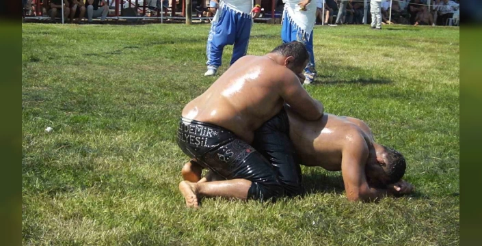 Kızıklı Yağlı Güreşleri'nde Mustafa Taş altın kemeri kazandı