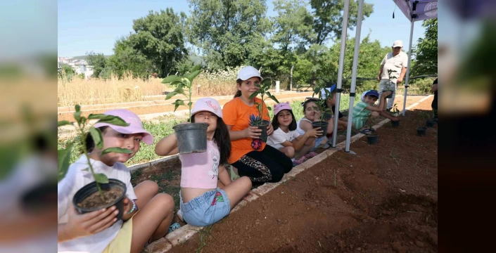 Muğla'da çocuklar doğayla buluşuyor: 'Topraktan Sofraya' projesi