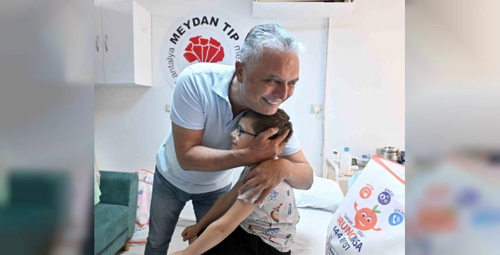 Muratpaşa Belediyesi'nin Sünnet Şöleni: 168 çocuk ücretsiz sünnet oldu