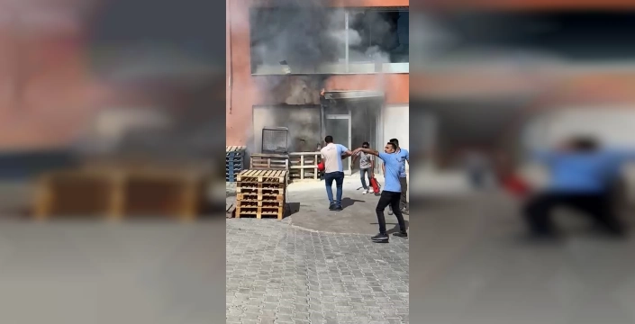 Nevşehir'de yangın paniği: Esnaf yangın tüpleriyle müdahale etti