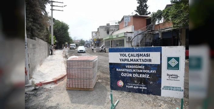 Osmaniye'de yol çalışmaları sürüyor