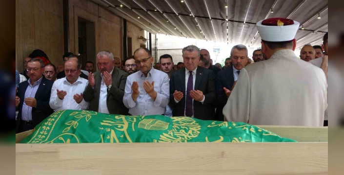 Rize'de eski vekilin babası vefat etti