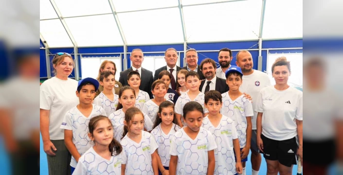 Safa Tepesi Spor Tesisi Açıldı: 130 Bin Kişiye Spor Yapma İmkanı