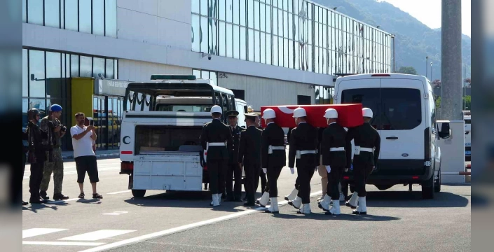 Şehit erdoğan'ın naaşı giresun'a getirildi