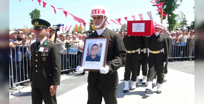 Şehit Semih Erdoğan, Giresun'da gözyaşlarıyla toprağa verildi