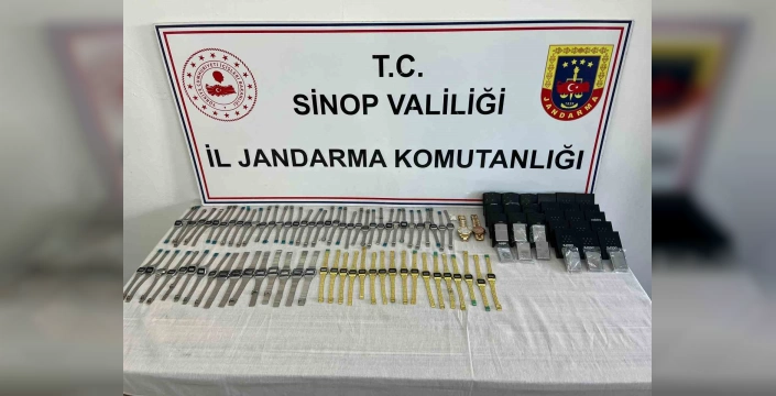 Sinop'ta büyük operasyon: Çok sayıda ruhsatsız silah ve gümrük kaçakçılığı ele geçirildi