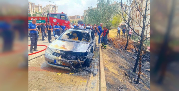 Şırnak'ta araç yangını: Panik yaşandı
