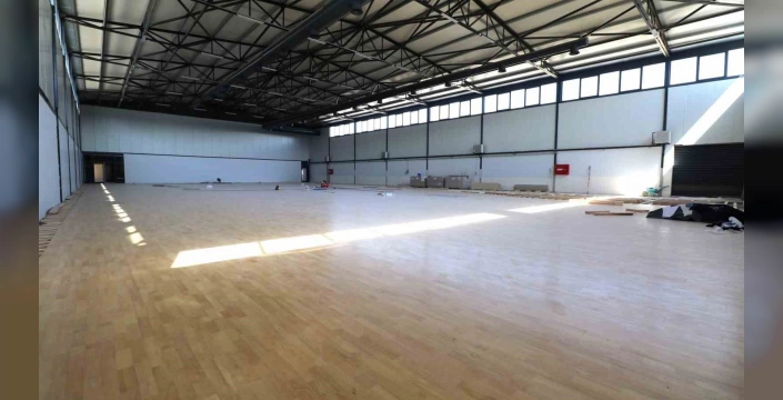 Turgutlu'da Mimar Ferdi Zeyrek Spor Kompleksi'nde çalışmalar sürüyor