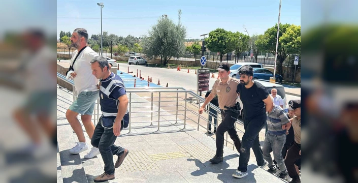 Uşak'ta toprak kayması: 2 ölü, 2 tutuklama