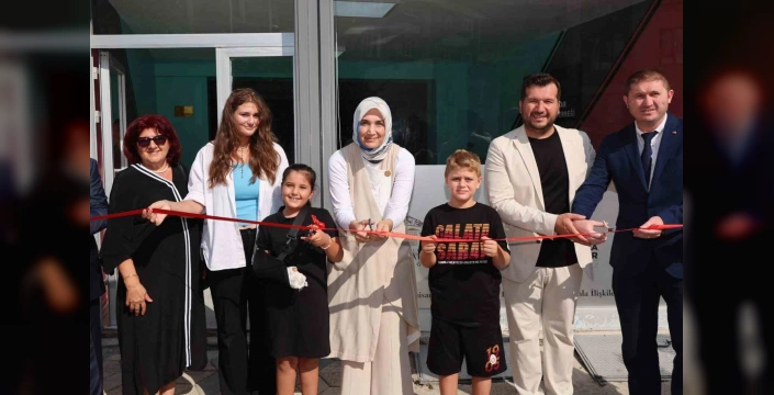 Afyonkarahisar'da gençlere yeni bir merkez: İyilik Hareketi Derneği Gençlik Merkezi açıldı