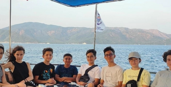 Afyonkarahisar'dan gelen başarılı öğrenciler Marmaris'te tatilde