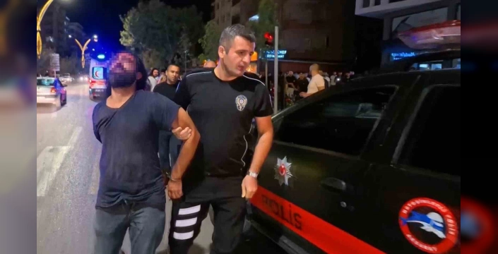 Aksaray'da boşanmış eşinin restoranını basıp 3 kişiyi yaralayan şahıs intihar girişiminde bulundu