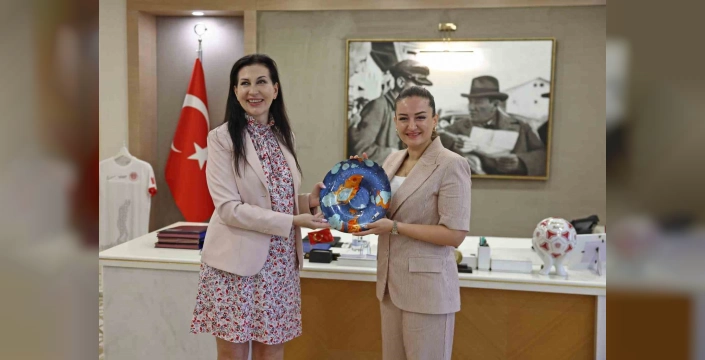 Antalya'da iklim finansmanı eğitimi: Litvanya heyeti Büşra Özdemir'i ziyaret etti