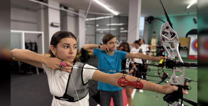 Antalya'da yangında küle dönen okçular, Samsun'da madalya yağdırdı